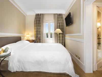 bedroom 2 - hotel marriott grand flora - rome, italy