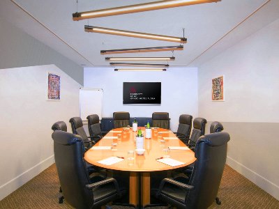 conference room - hotel marriott grand flora - rome, italy