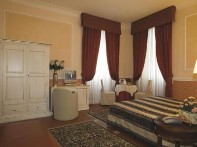 bedroom 2 - hotel antico palazzo rospigliosi - rome, italy