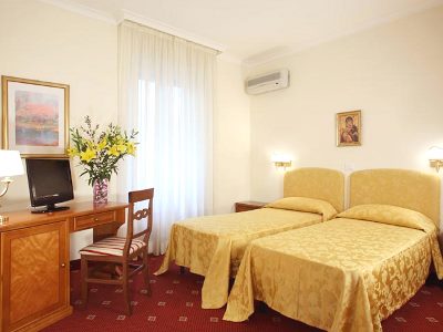 bedroom 2 - hotel san giusto - rome, italy