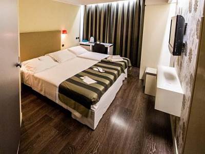 bedroom - hotel roma tor vergata - rome, italy