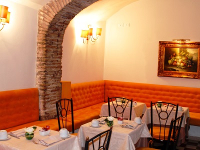 restaurant - hotel boutique trevi - rome, italy