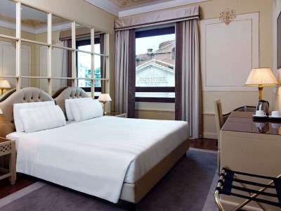 suite - hotel radisson blu ghr rome - rome, italy