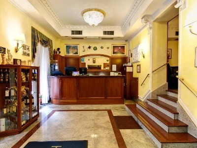 lobby - hotel stromboli - rome, italy