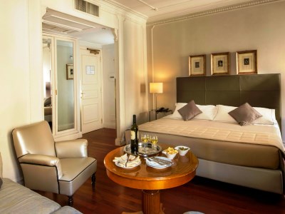 bedroom 2 - hotel alexandra - rome, italy