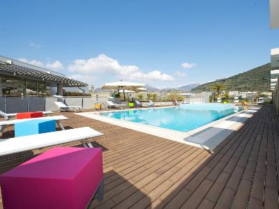 outdoor pool - hotel novotel salerno est arechi - salerno, italy