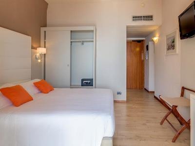 bedroom - hotel best western regina elena - santa margherita ligure, italy