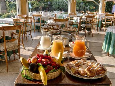 breakfast room - hotel best western regina elena - santa margherita ligure, italy
