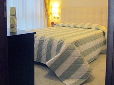 bedroom 1 - hotel aparthotel anghel - siena, italy