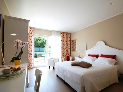 bedroom 2 - hotel wellness spa principe di fitalia - siracusa, italy