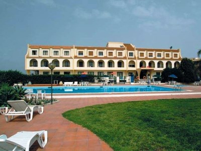 exterior view - hotel hotel relax - siracusa, italy