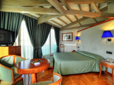 bedroom - hotel grand ortigia - siracusa, italy