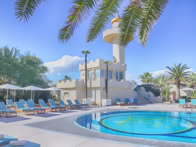 outdoor pool - hotel minareto - siracusa, italy