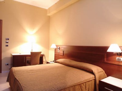 bedroom - hotel panorama - siracusa, italy