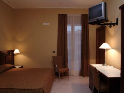 bedroom 2 - hotel panorama - siracusa, italy