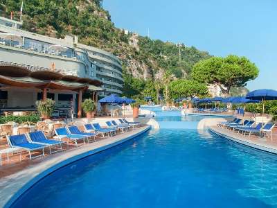 outdoor pool - hotel hilton sorrento palace - sorrento, italy