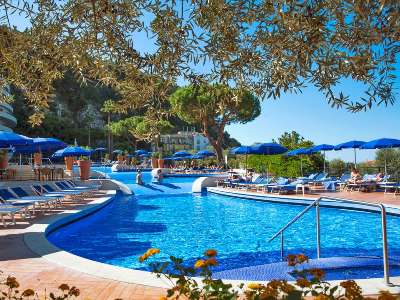 outdoor pool 2 - hotel hilton sorrento palace - sorrento, italy