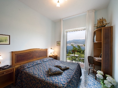 bedroom 2 - hotel la tonnarella - sorrento, italy