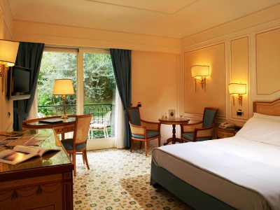 bedroom 1 - hotel grand hotel capodimonte - sorrento, italy