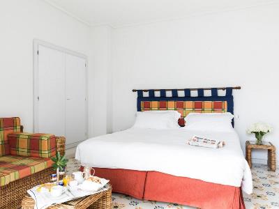 bedroom - hotel la residenza - sorrento, italy