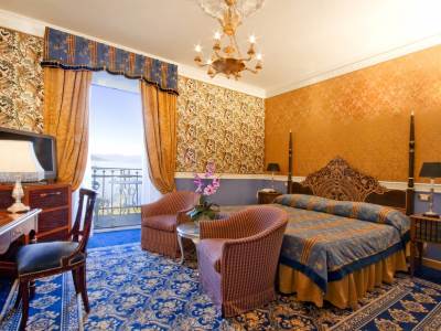 bedroom 1 - hotel grand hotel des iles borromees and spa - stresa, italy