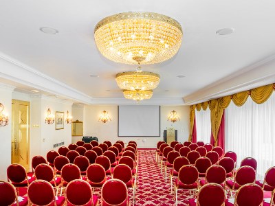 conference room - hotel villa and palazzo aminta - stresa, italy