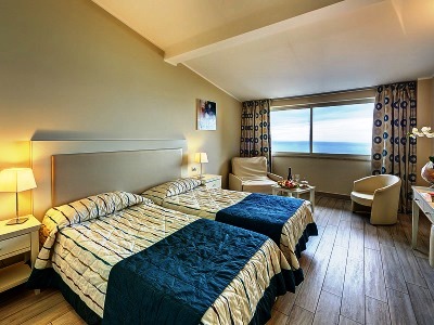 bedroom 5 - hotel hotel ariston - taormina, italy