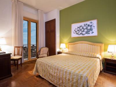 bedroom 2 - hotel isabella - taormina, italy