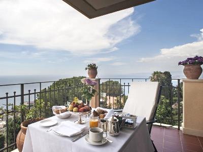 breakfast room - hotel grand san pietro - taormina, italy