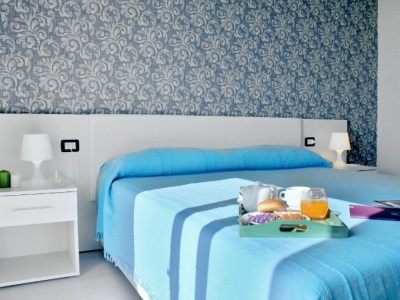 bedroom 1 - hotel baia azzurra - taormina, italy