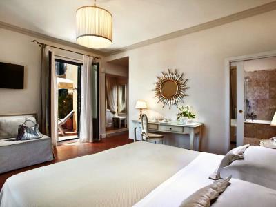 bedroom 9 - hotel villa belvedere - taormina, italy
