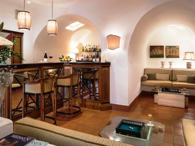 bar - hotel villa belvedere - taormina, italy