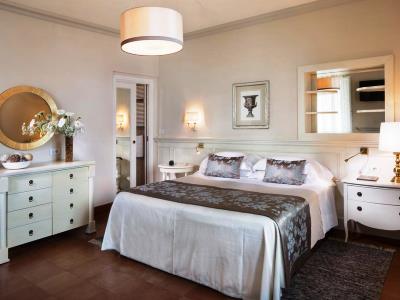 bedroom - hotel villa belvedere - taormina, italy