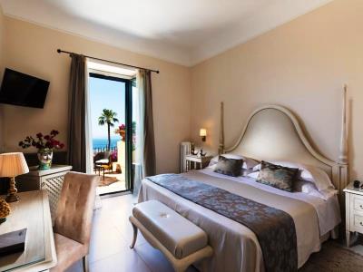 bedroom 1 - hotel villa belvedere - taormina, italy