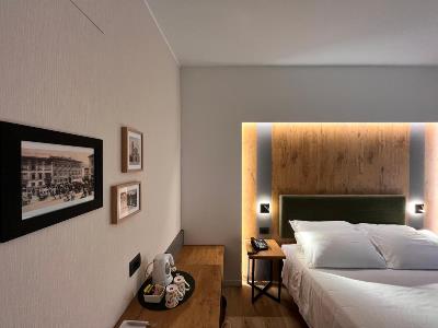 bedroom 1 - hotel hotel america - trento, italy