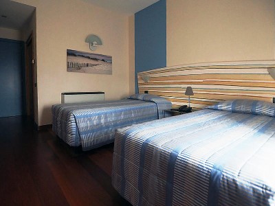 bedroom 1 - hotel lancaster - turin, italy
