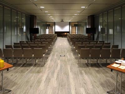conference room - hotel doubletree by hilton turin lingotto - turin, italy
