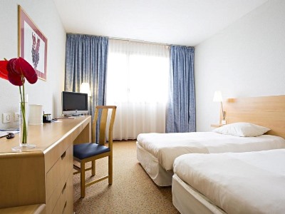 bedroom 2 - hotel novotel corso giulio cesare - turin, italy