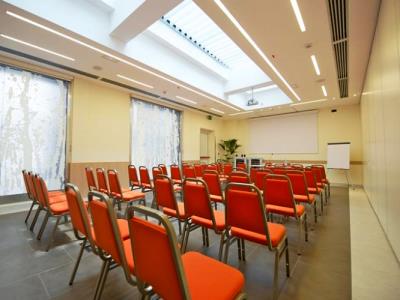 conference room 1 - hotel best western luxor - turin, italy