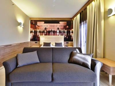 bedroom 3 - hotel best western luxor - turin, italy
