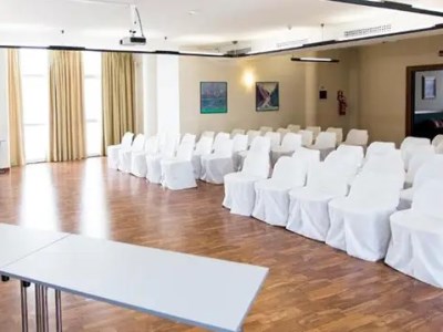 conference room - hotel b and b hotel borgaro torinese - turin, italy