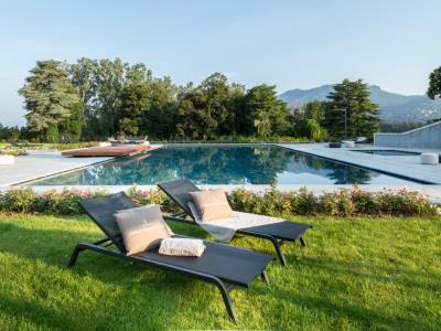 outdoor pool - hotel palace grand hotel varese - varese, italy