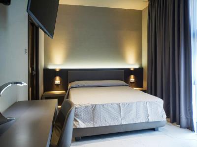 bedroom 1 - hotel aaron - venice, italy
