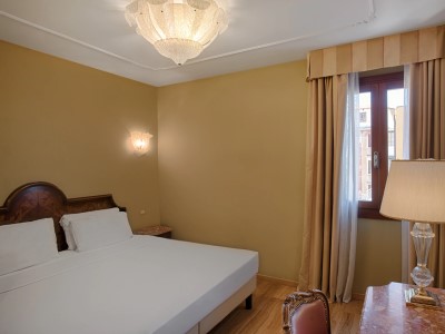 bedroom 2 - hotel nh venezia santa lucia - venice, italy