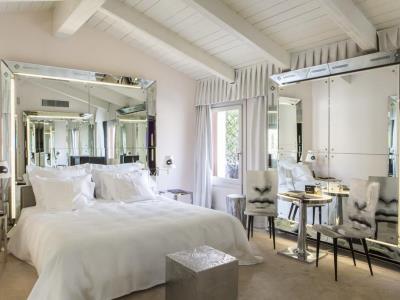 bedroom - hotel palazzina grassi - venice, italy