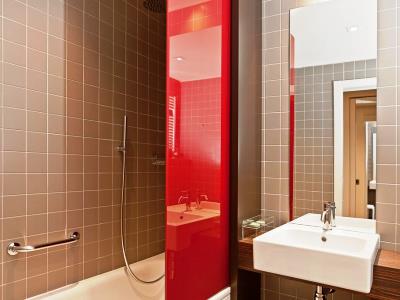 bathroom 1 - hotel antony - venice, italy