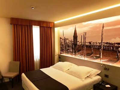 bedroom - hotel antony - venice, italy