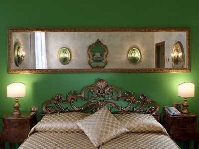 bedroom - hotel amadeus - venice, italy