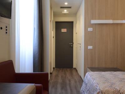 bedroom 1 - hotel alexander - venice, italy