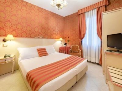 bedroom 3 - hotel san giorgio - venice, italy